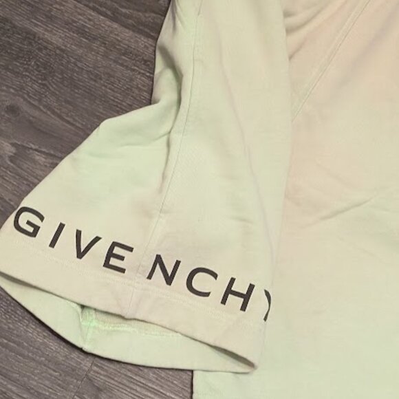 GIVENCHY Two Tone Color Shorts - Picture 8 of 9